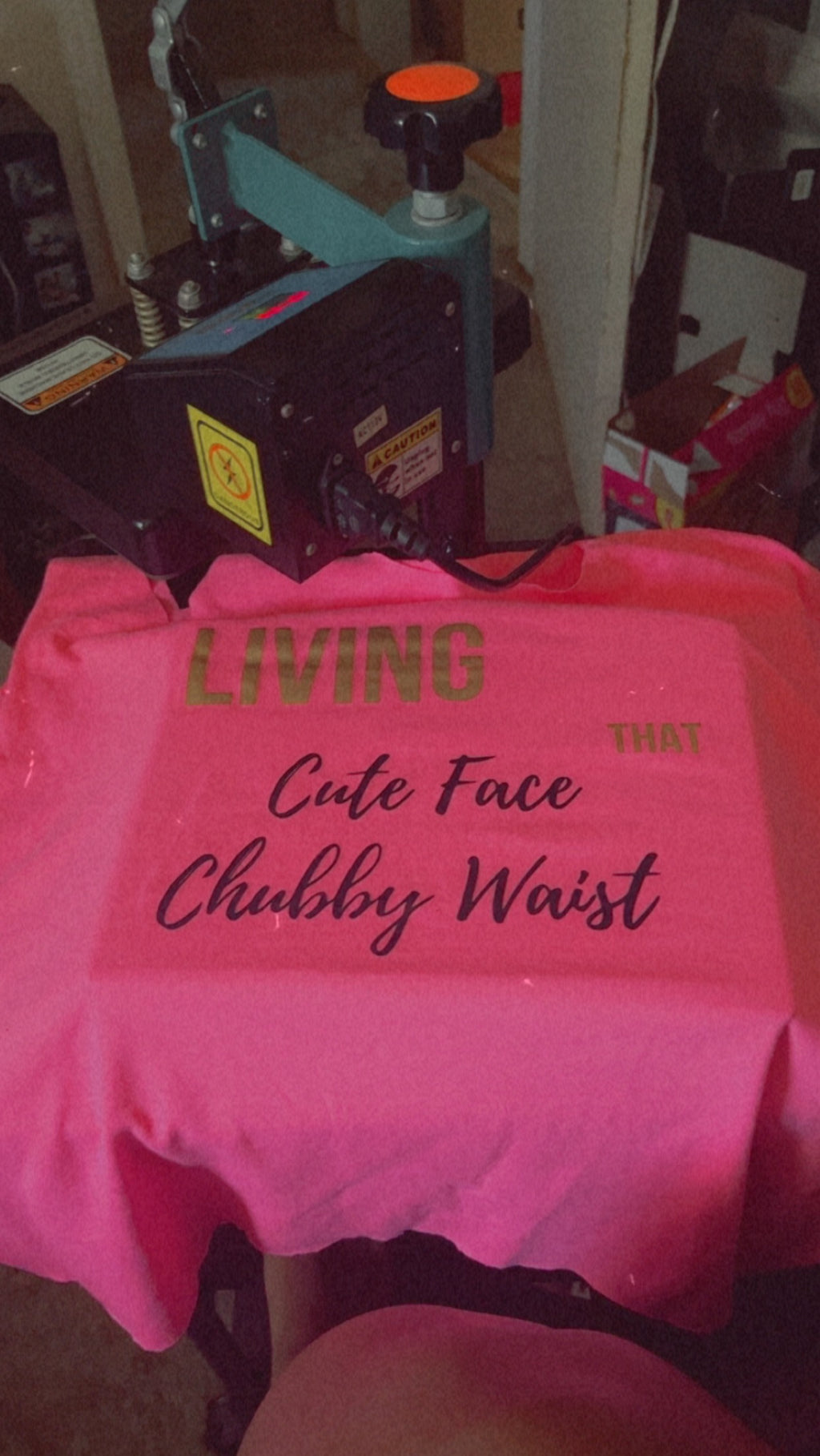 Cute Face Chubby Waist
