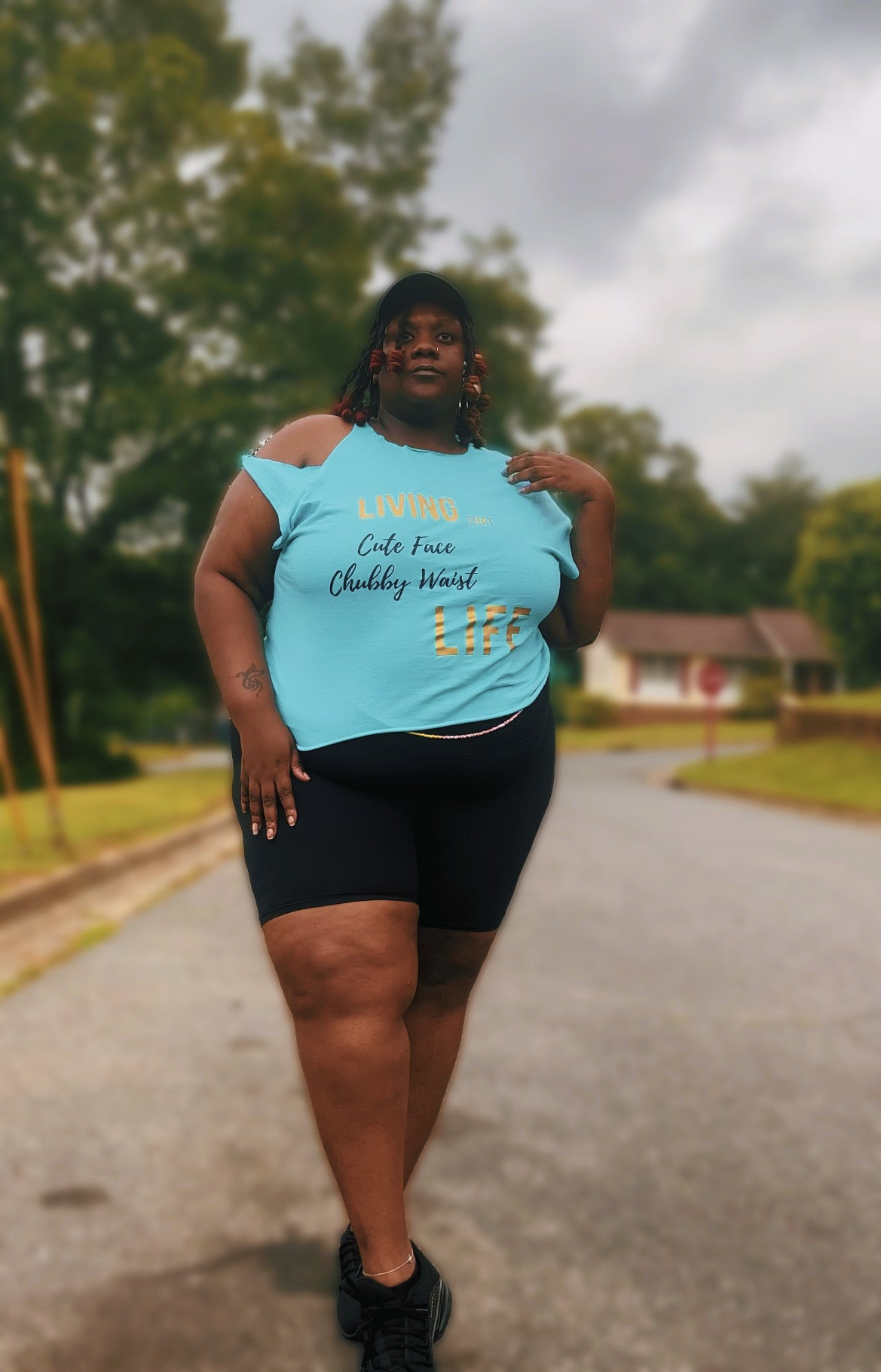 Cute Face Chubby Waist